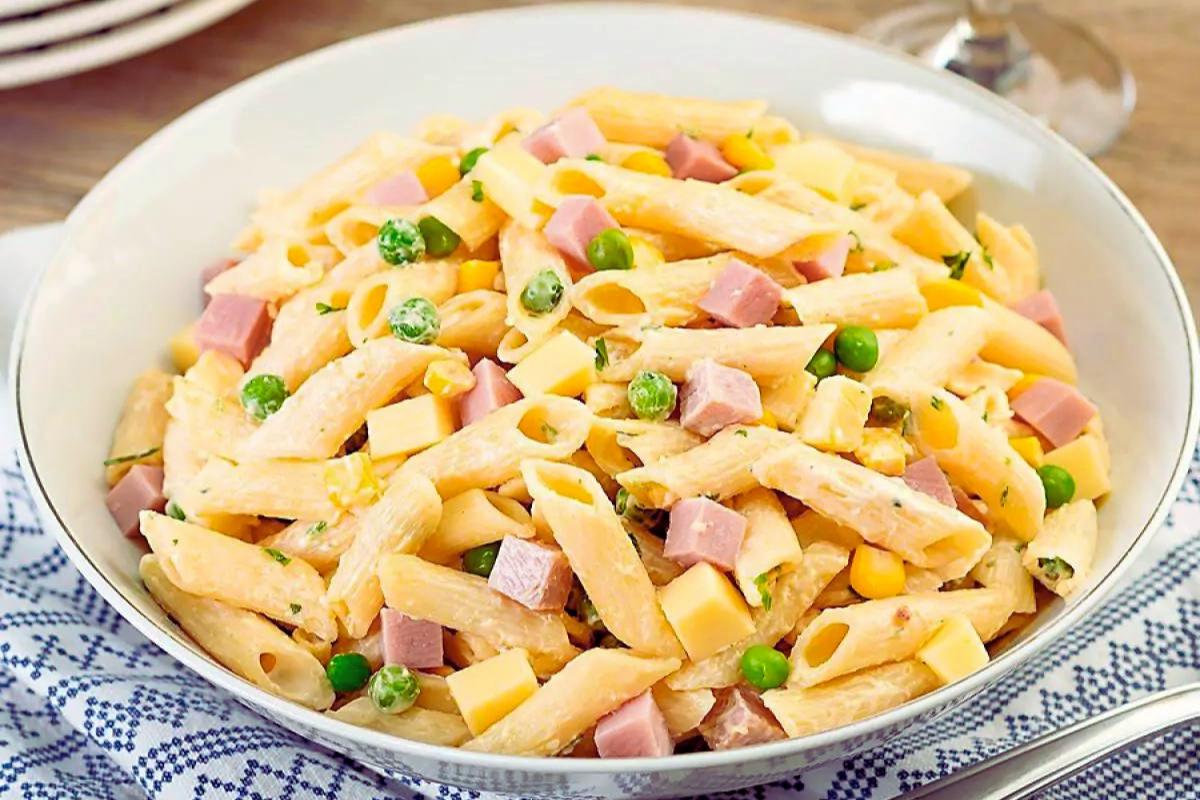 salada de macarrão