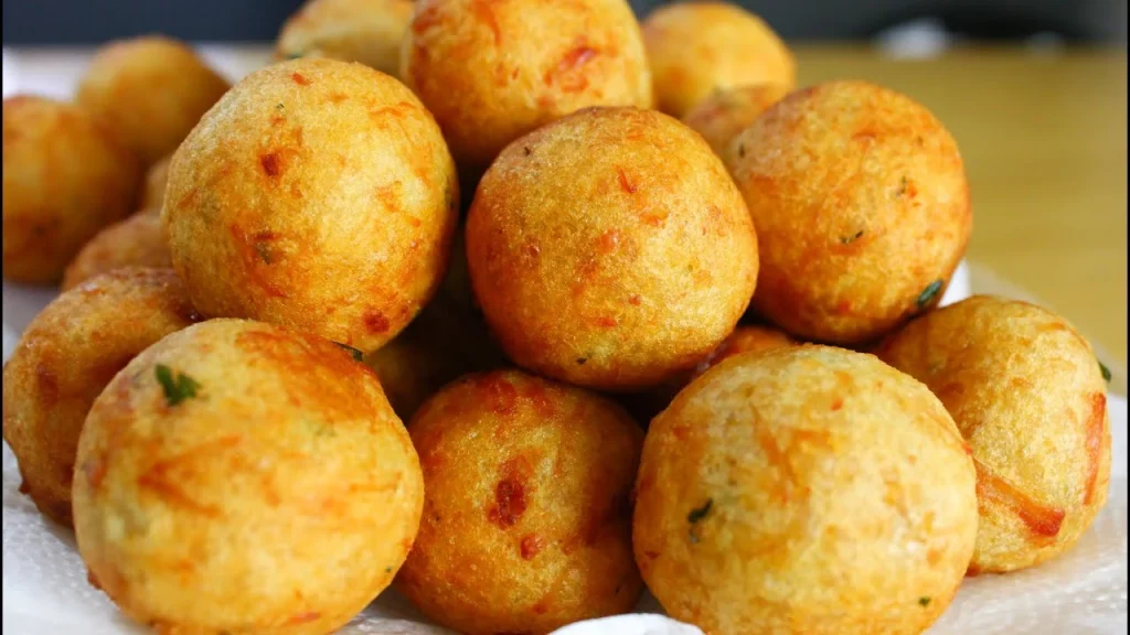 Bolinho de batata com frango