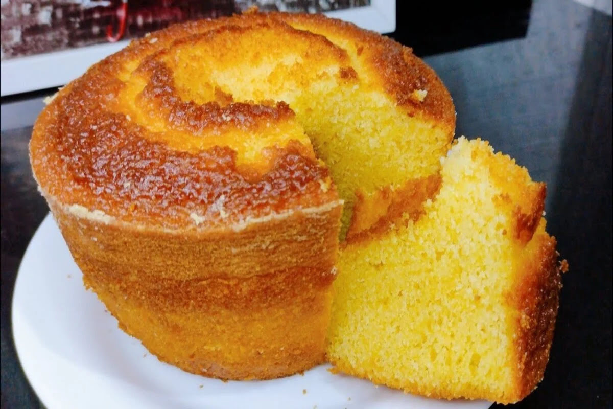 Bolo de Laranja com Fubá