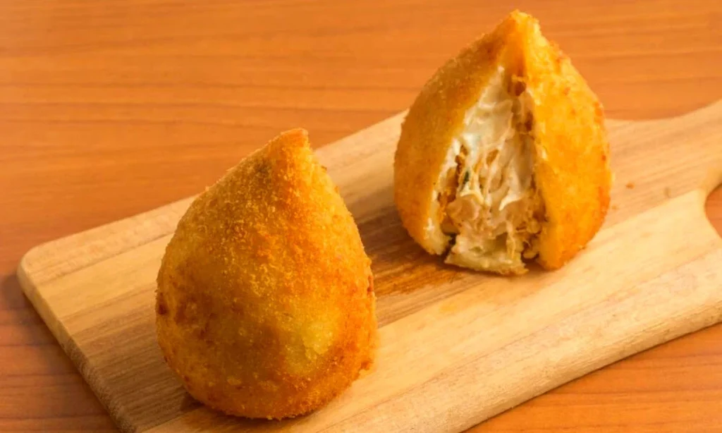 Coxinha de frango com Catupiry