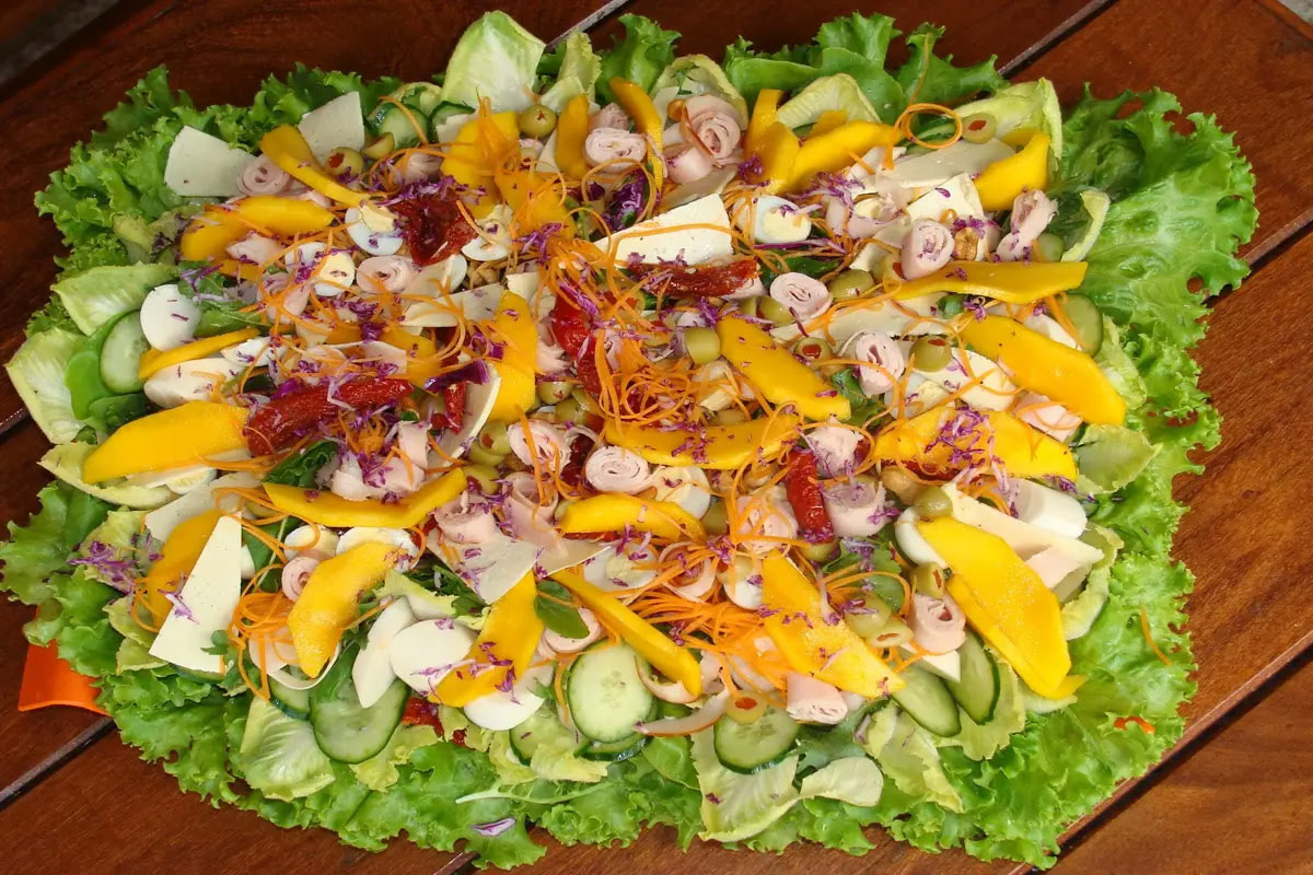 Salada tropical simples