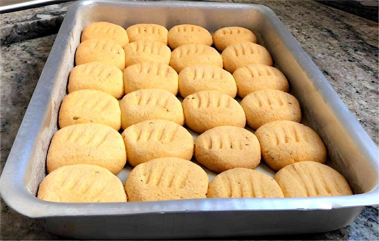 Bolachinha de fubá que derrete na boca