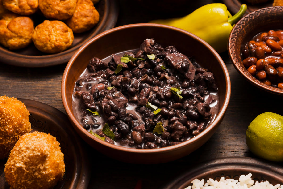 Carnaval e feijoada : Confira os melhores pratos de boteco