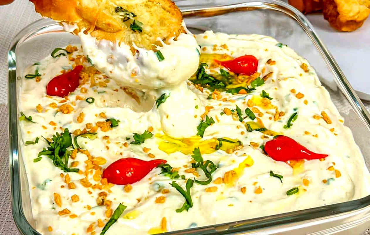 Patê cremoso de alho assado e catupiry