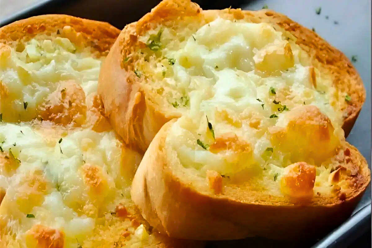 Torrada de alho e queijo