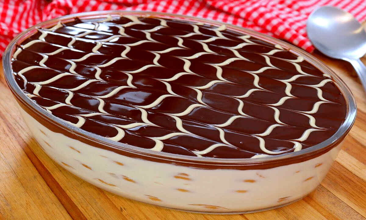 Torta alemã na travessa