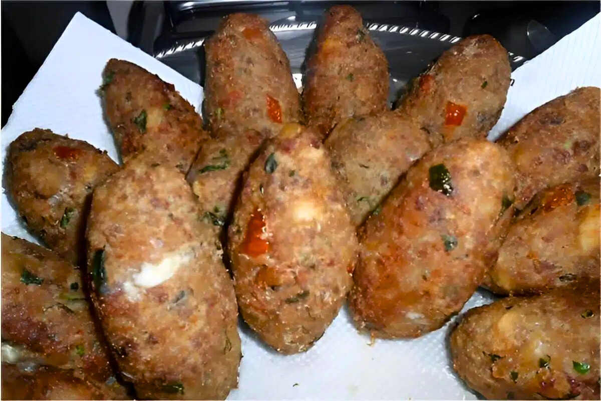 Bolinho de carne frito