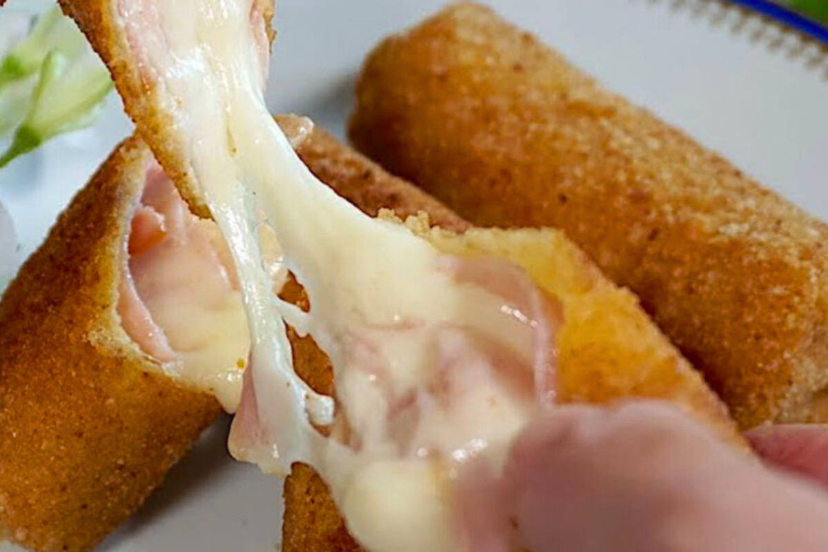 Cigarrete crocante recheado com presunto e queijo